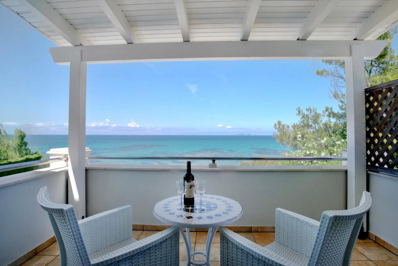 Beachfront Villa Victoras - With Private Beach Sidárion Buitenkant foto