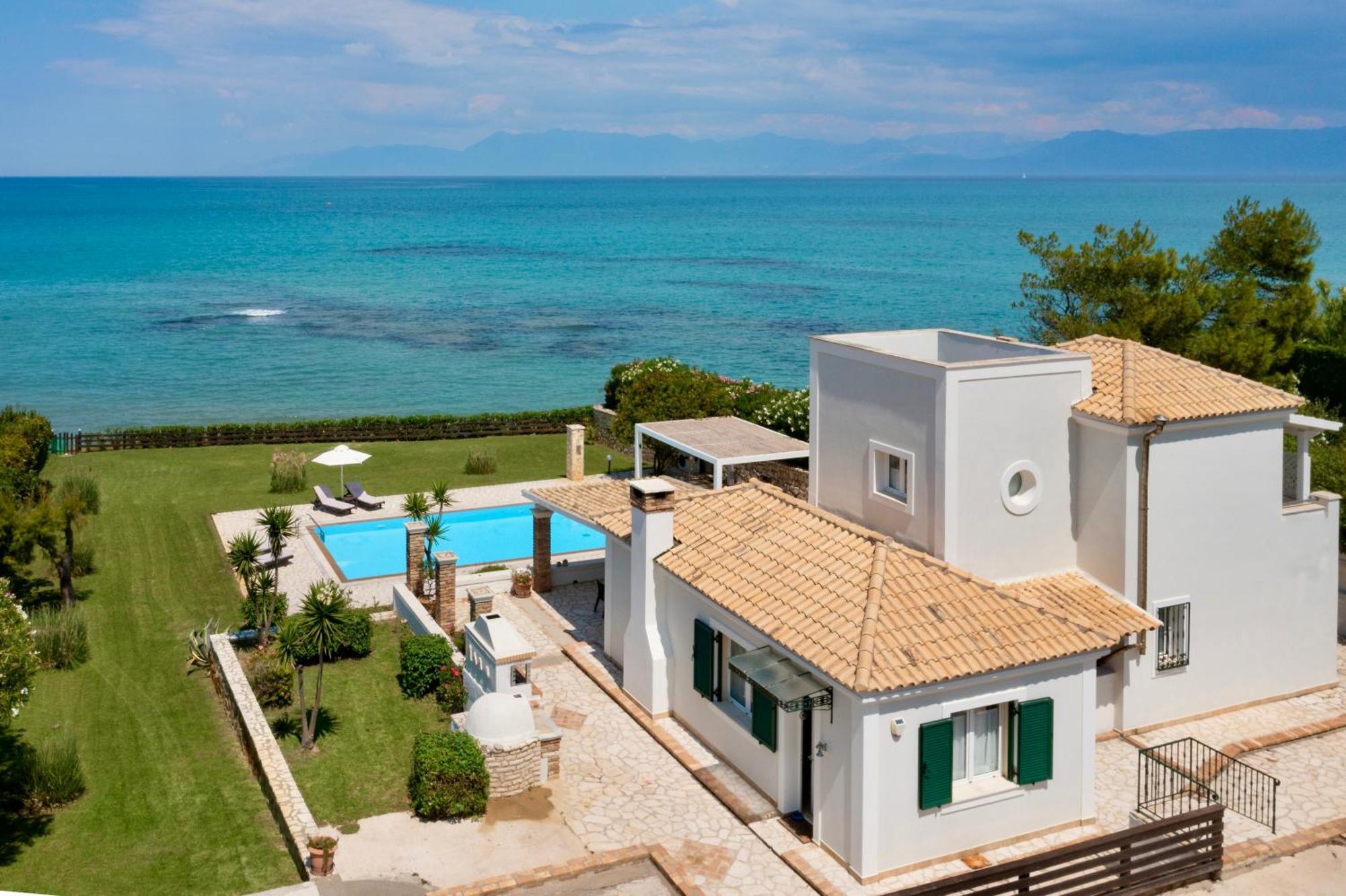 Beachfront Villa Victoras - With Private Beach Sidárion Buitenkant foto