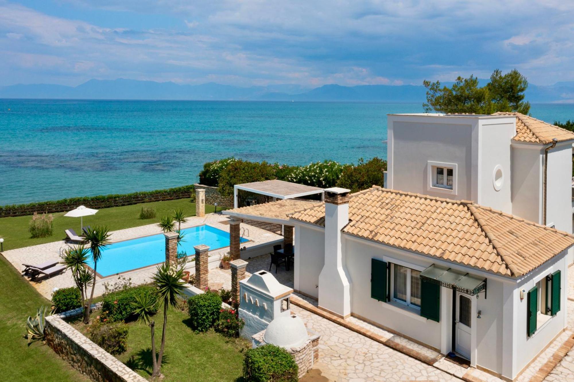 Beachfront Villa Victoras - With Private Beach Sidárion Buitenkant foto
